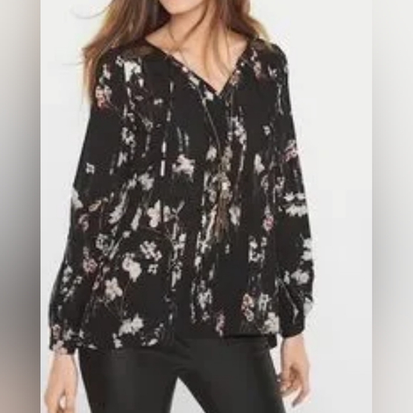 LIKE NEW!! WHBM, Floral Smocked Blouse. SIZE 10 - Picture 1 of 12